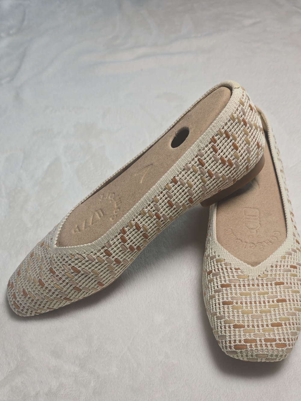 Vivaia Margot Square Toe V Cut Flats Woven Size  8. - Picture 2 of 5